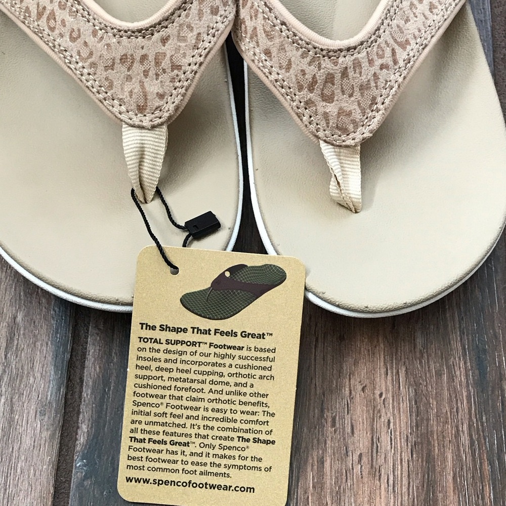 Spenco Women's Beige Leopard Sandals NWT - Picture 2 of 6